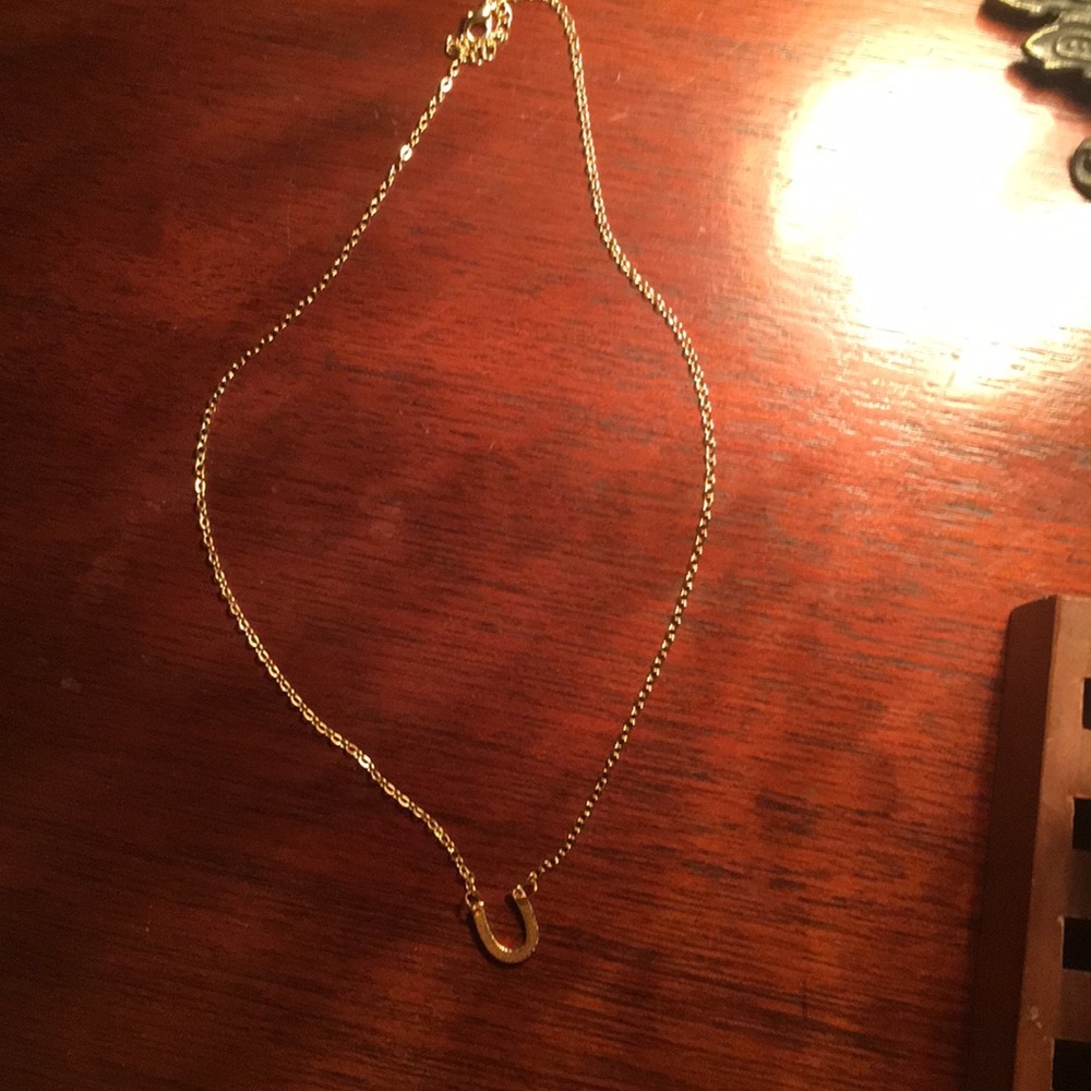 * 3 for 30 * 🍂deal🍂Horseshoe/Letter U Necklace